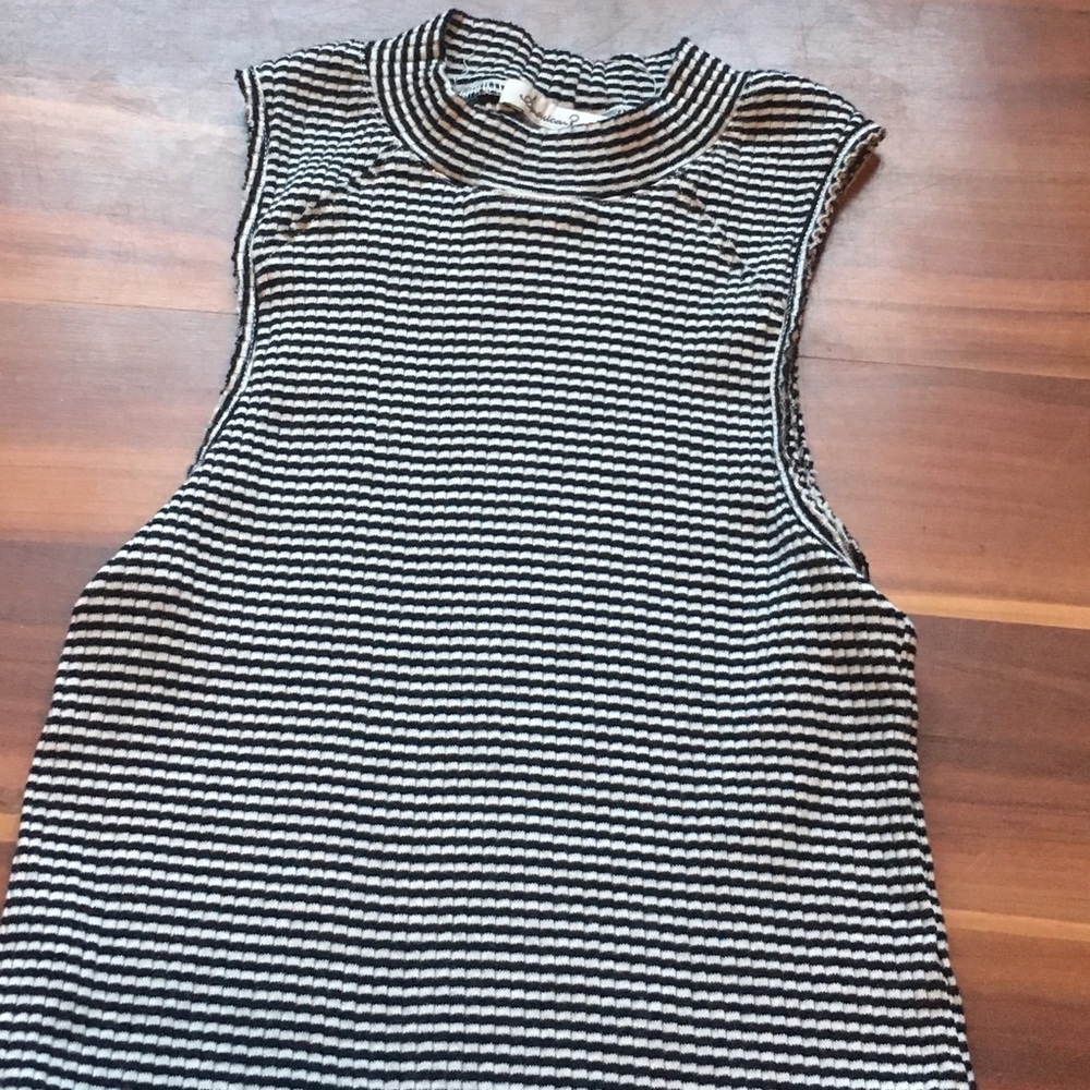 Black and white tank top